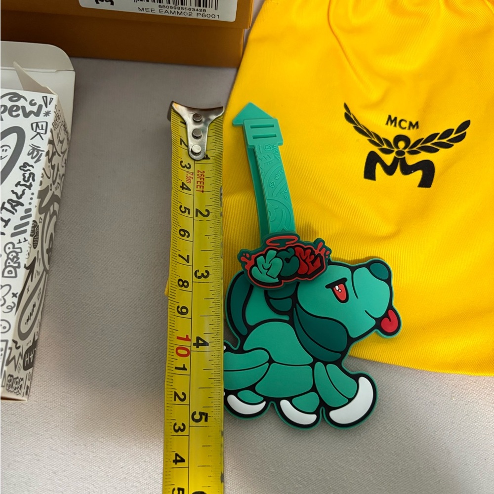 MCM with Green Dog Luggage Tag - Picture 5 of 6